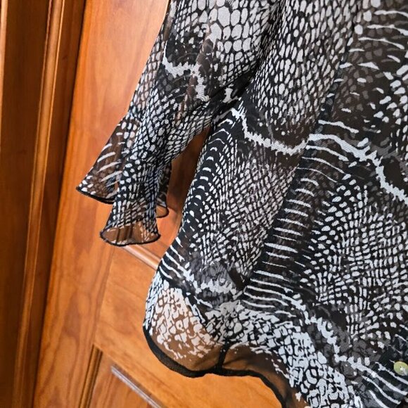 Like New Vintage Nicola Snakeskin print Sheer Button-Up Blouse Size Medium - Picture 5 of 7